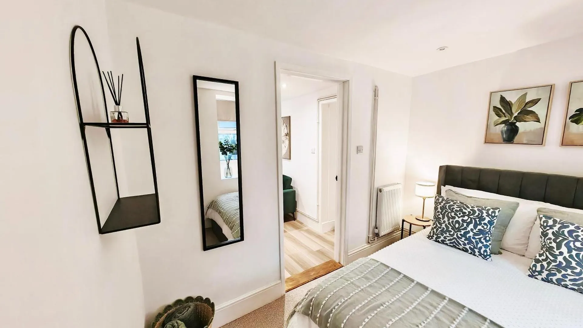 Grosvenor Place, Exeter - Ideal For Business Travel And Long Stays Apartment